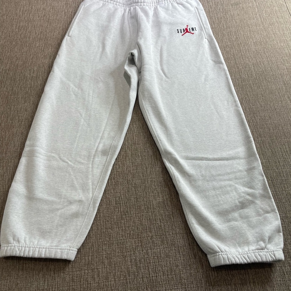 Supreme x Jordan Sweatpant (FW24)